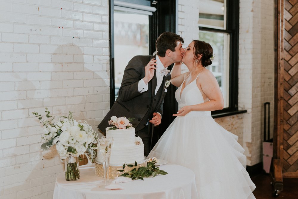 Wedding Photographers and Videographers, Tips Before Booking